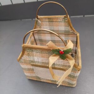 Holly & harvest" gingham market caddy