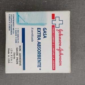 Johnson & Johnson Gasa Extra Absorbente (2 in. x 2 in.)